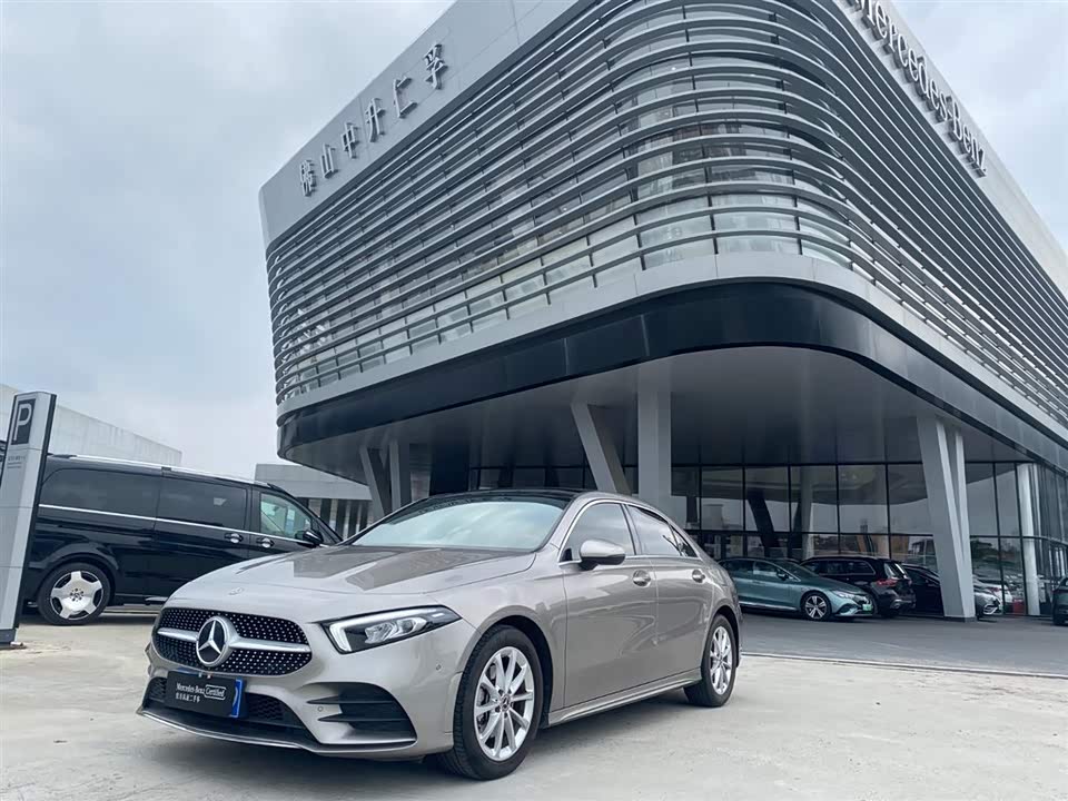 Mercedes-Benz Class A Mercedes-Benz Class A