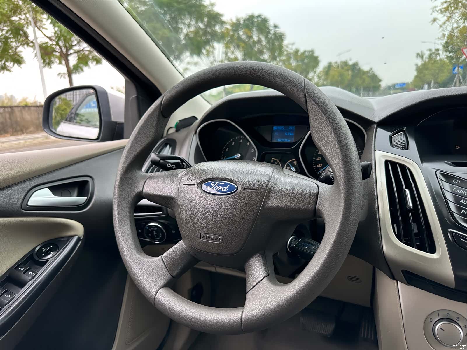 Ford Focus, 2012 17