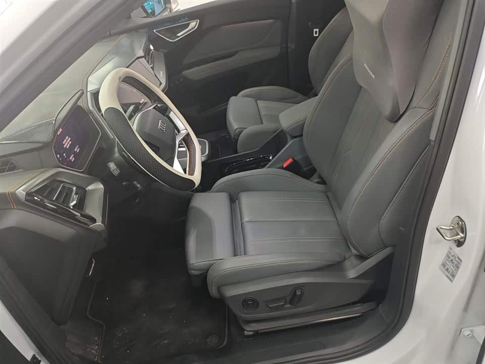 Audi Q4 Audi Q4