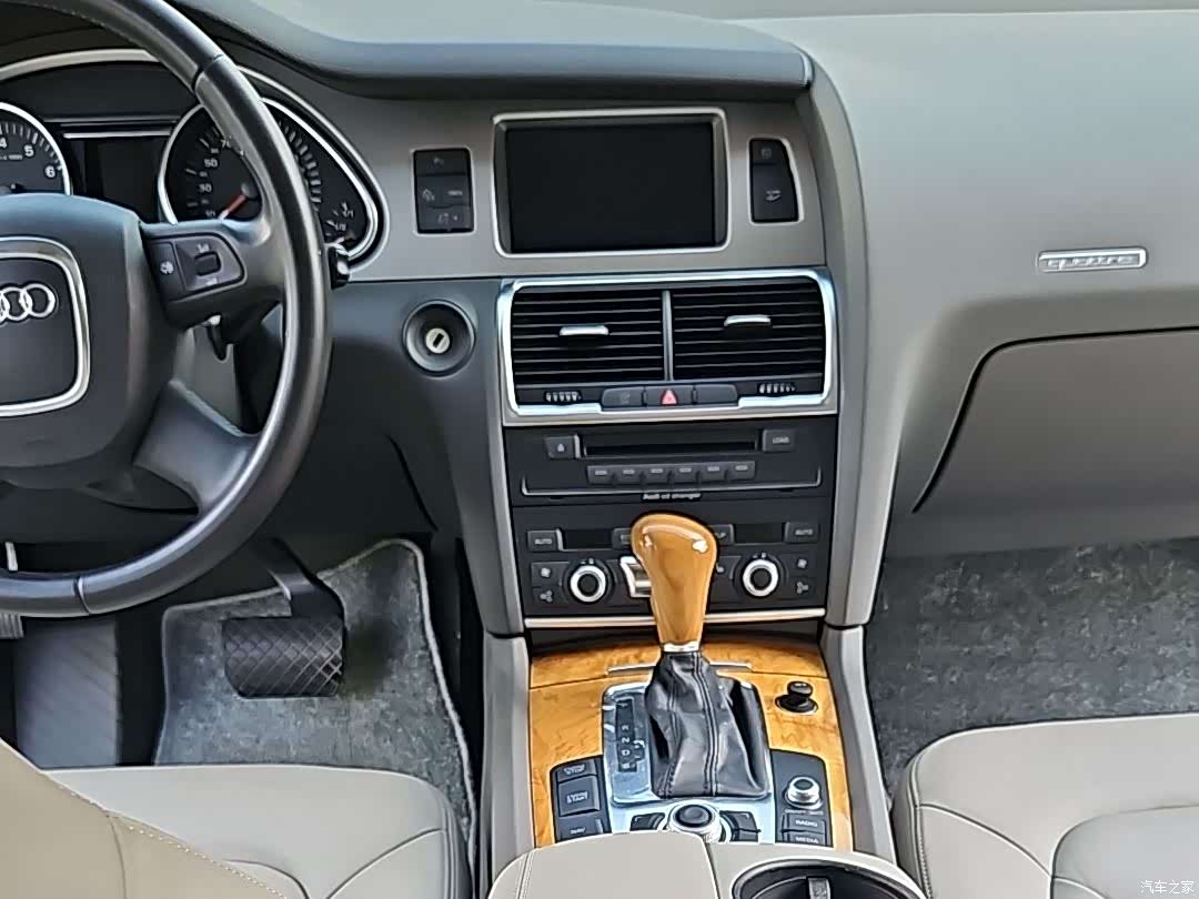 Audi Q7, 2008 7