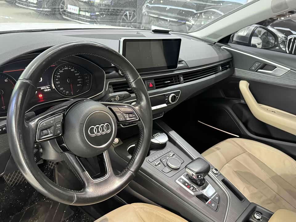 Audi A4L