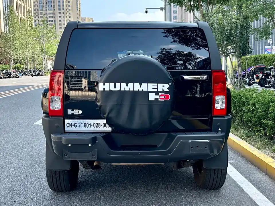 Hummer H3