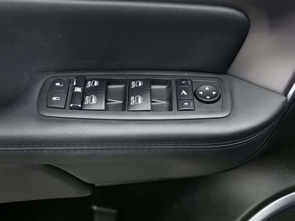 Jeep Grand Commander Jeep Grand Commander