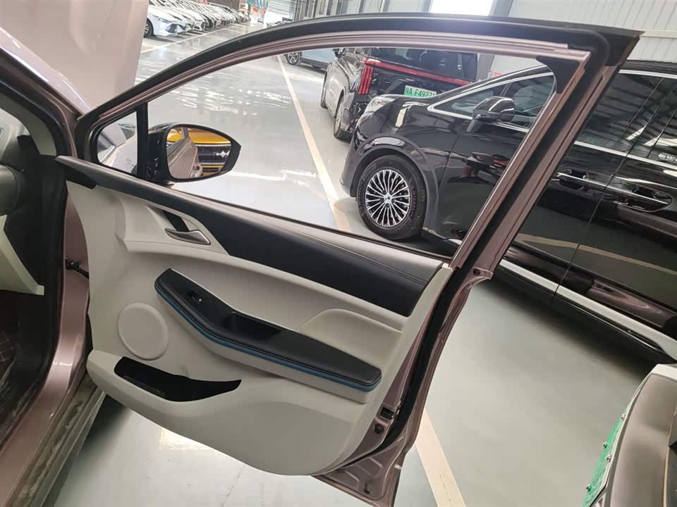 BYD Yuan Pro BYD Yuan Pro