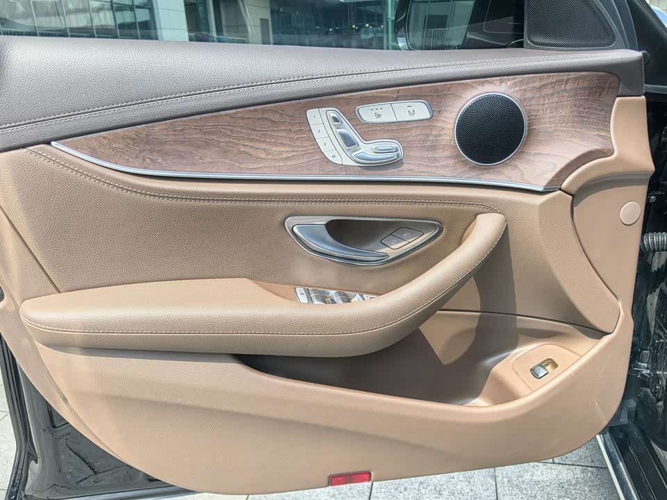 Mercedes-Benz E-class Mercedes-Benz E-class