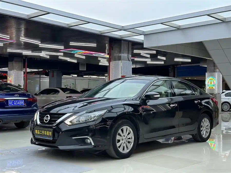 Nissan Altima Nissan Altima