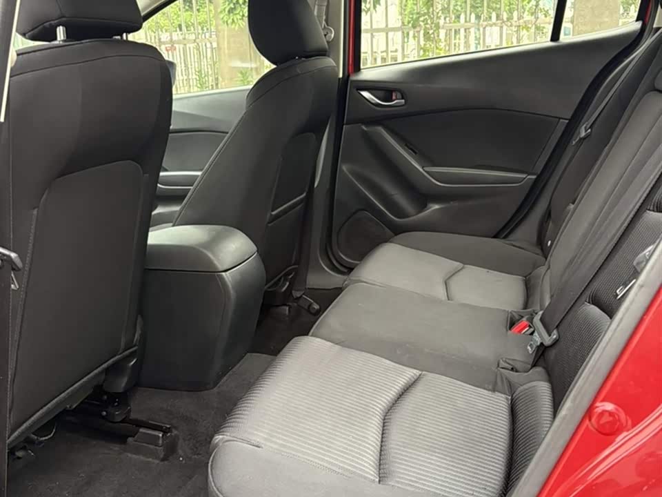 Mazda 3 Angkesaila Mazda 3 Angkesaila