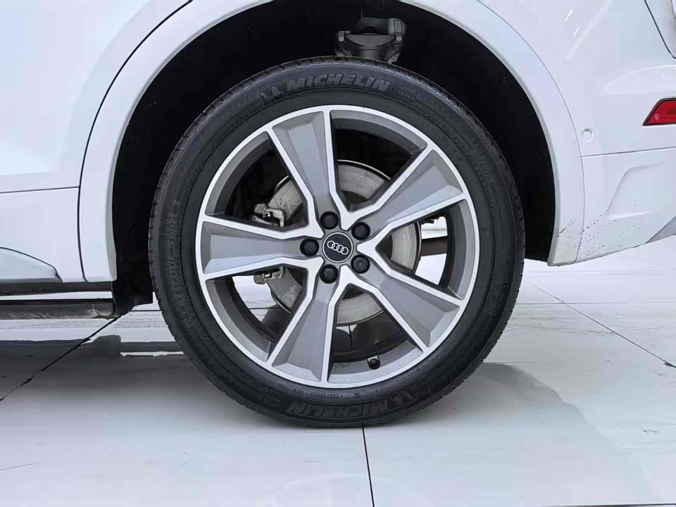 Audi Q5L Audi Q5L