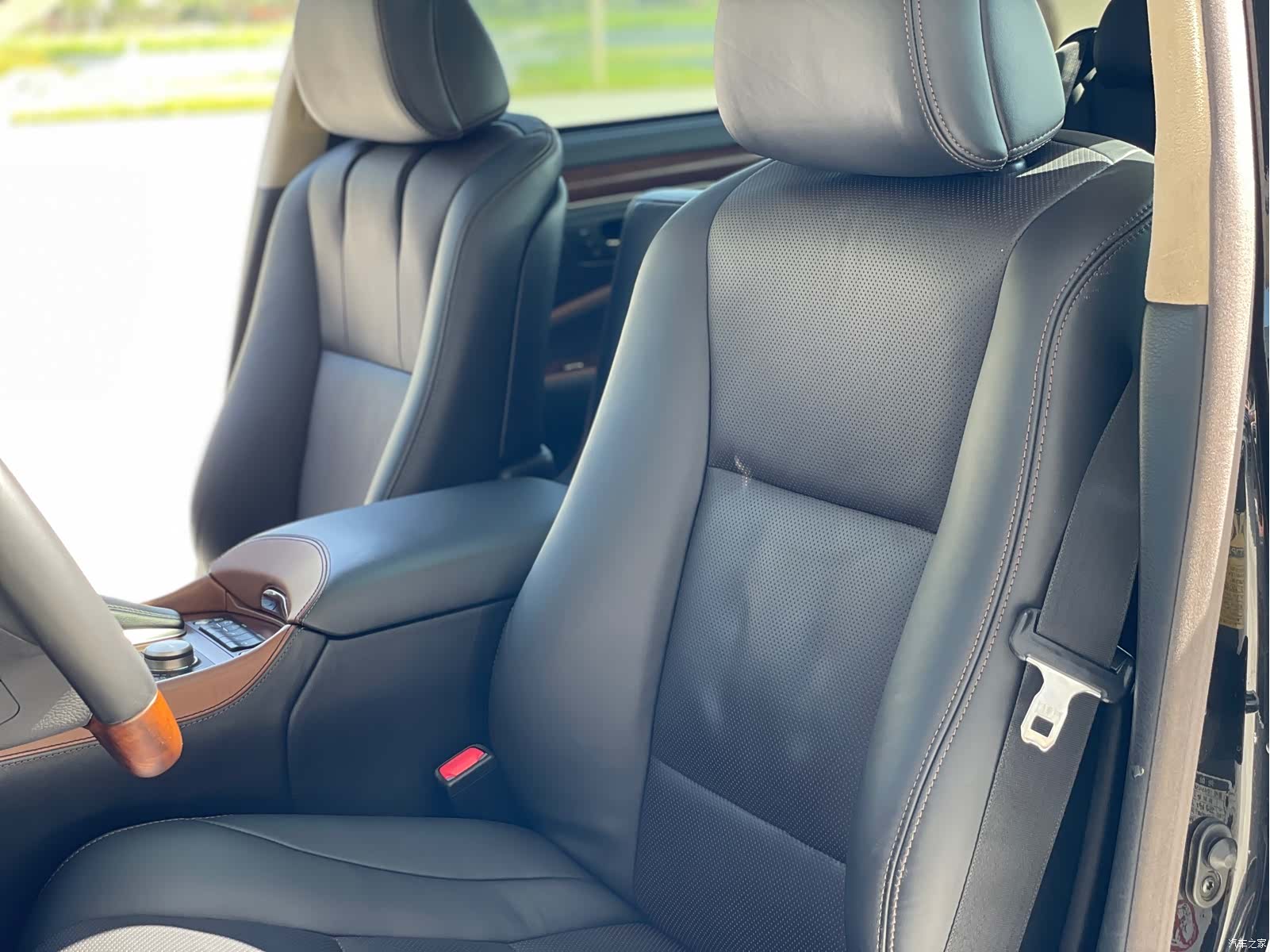 Lexus LS, 2014 22