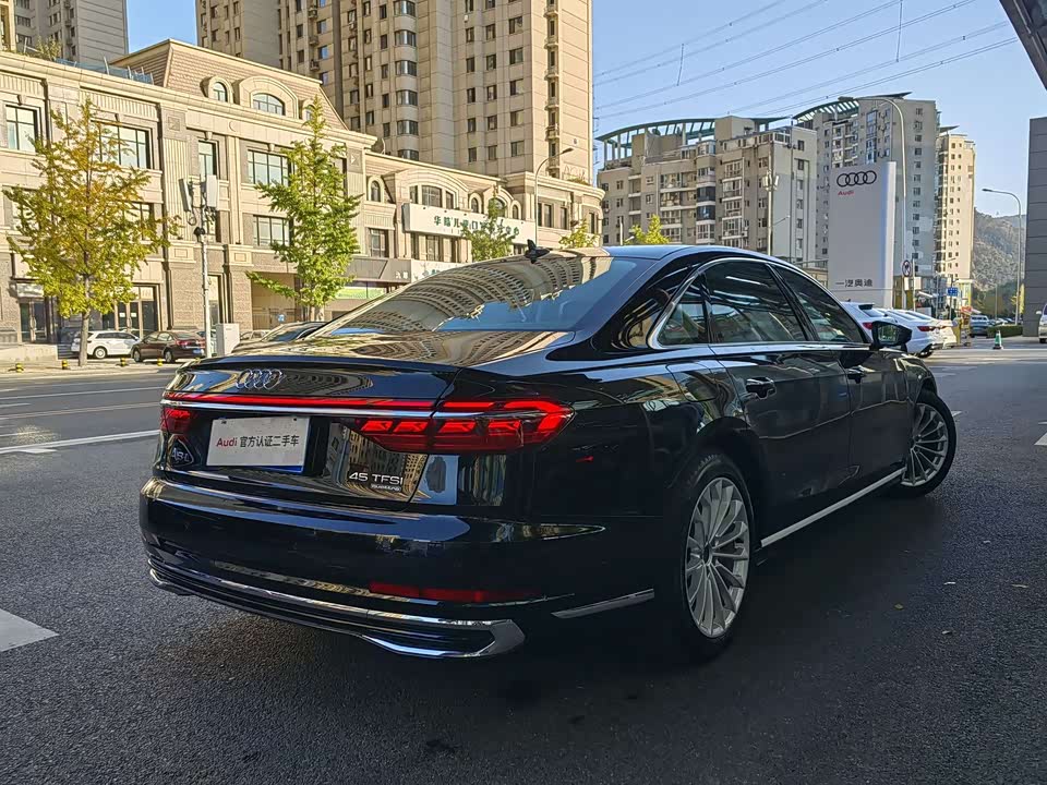 Audi A8