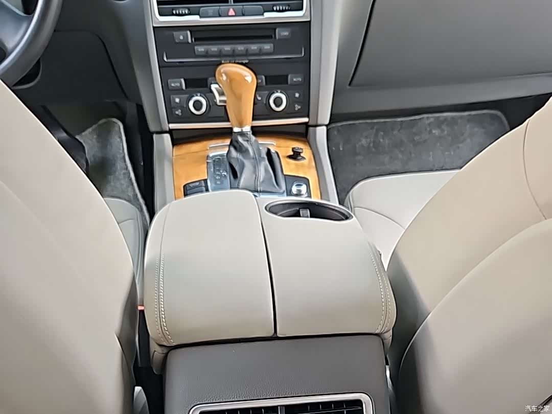 Audi Q7, 2008 6