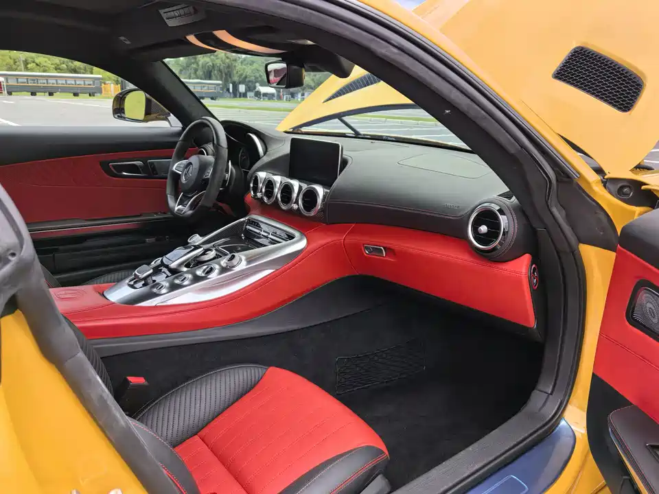 Mercedes-Benz AMG GT Mercedes-Benz AMG GT