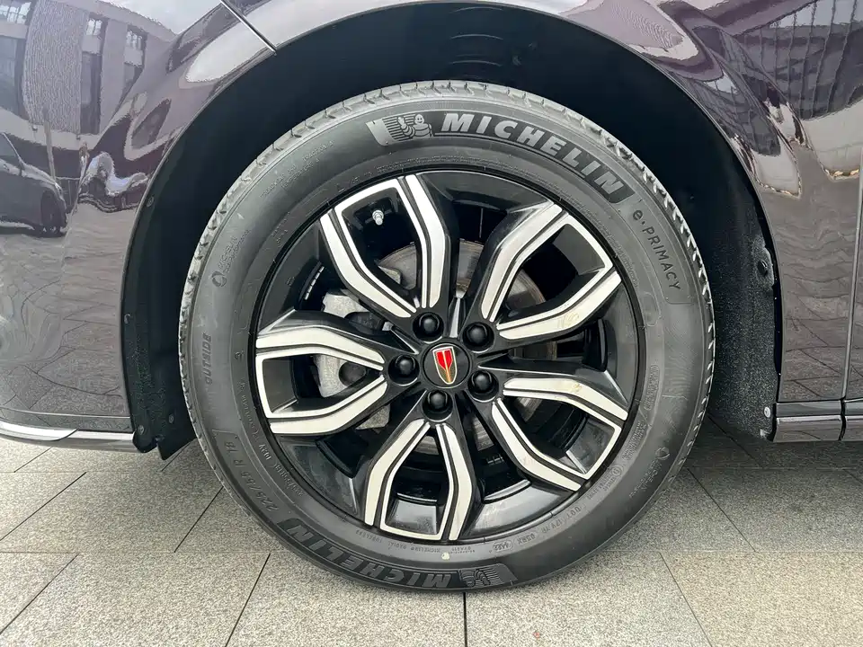 Hongqi HQ9 Hongqi HQ9