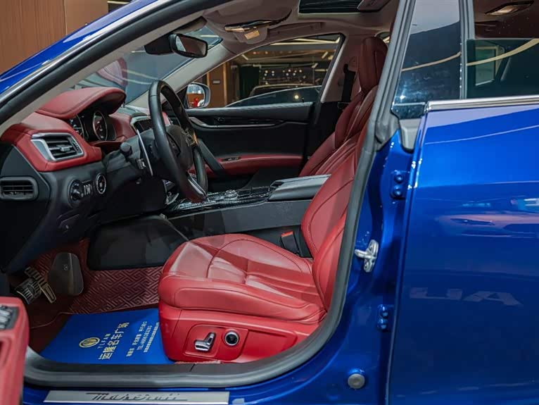 Maserati Ghibli Maserati Ghibli