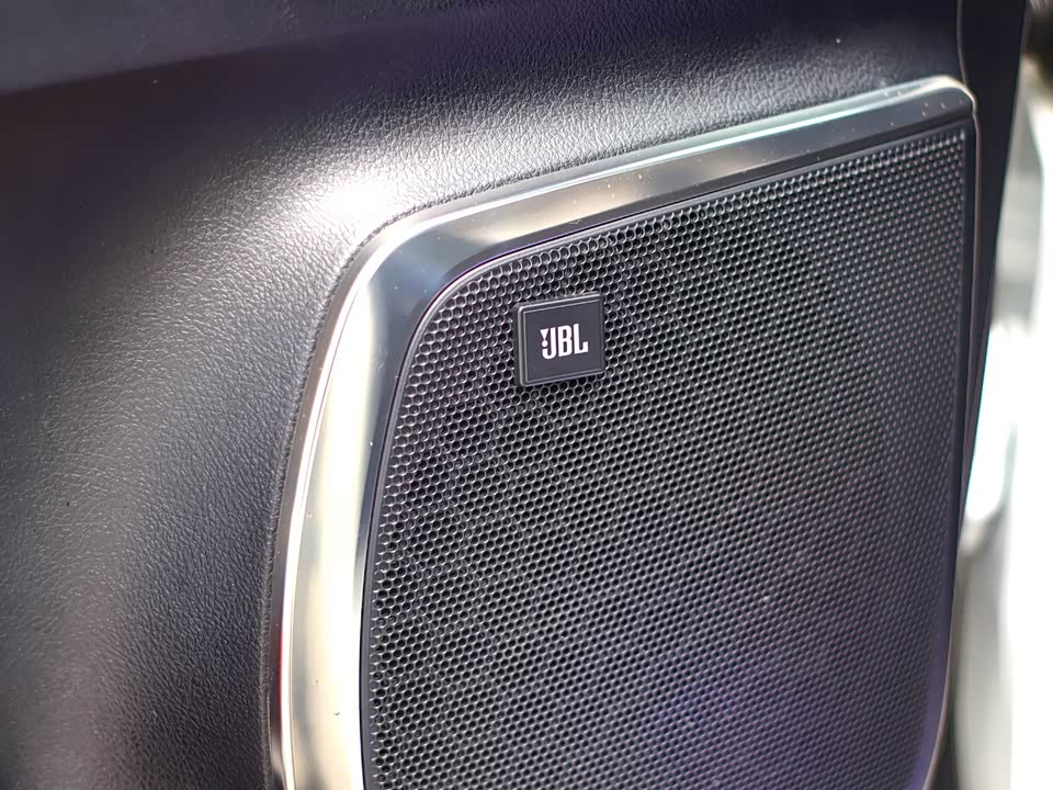 Toyota Wilfa