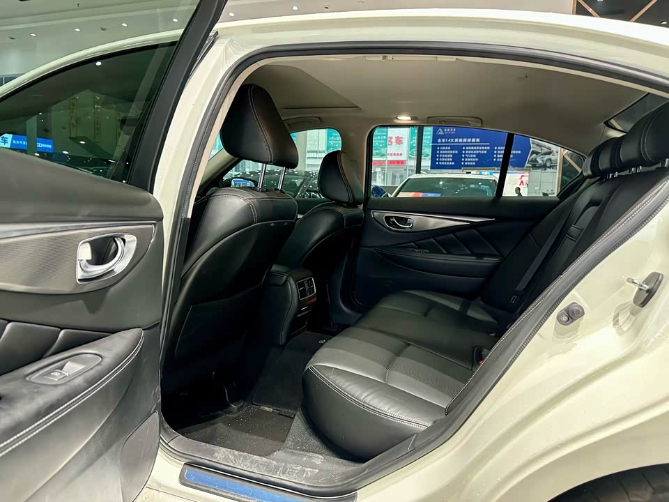 Infiniti Q50L Infiniti Q50L