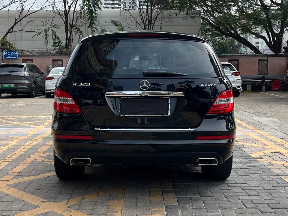 Mercedes-Benz R-class