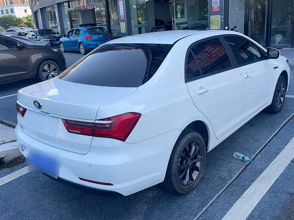 BYD Qin BYD Qin