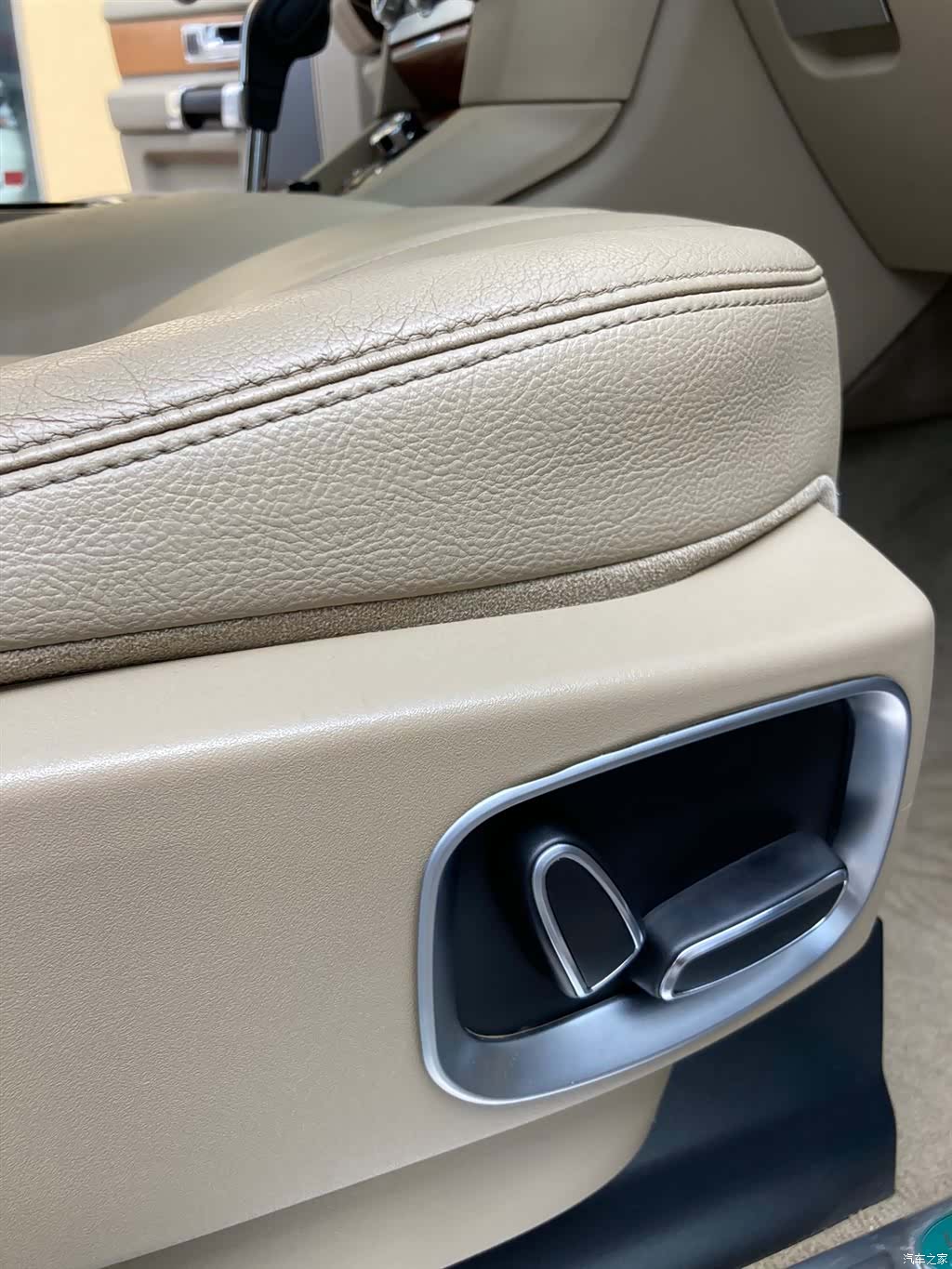 Land Rover Discovery, 2012 17