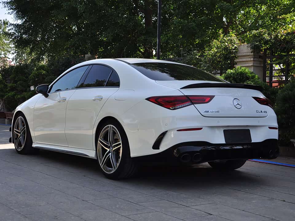 Mercedes-Benz CLA AMG