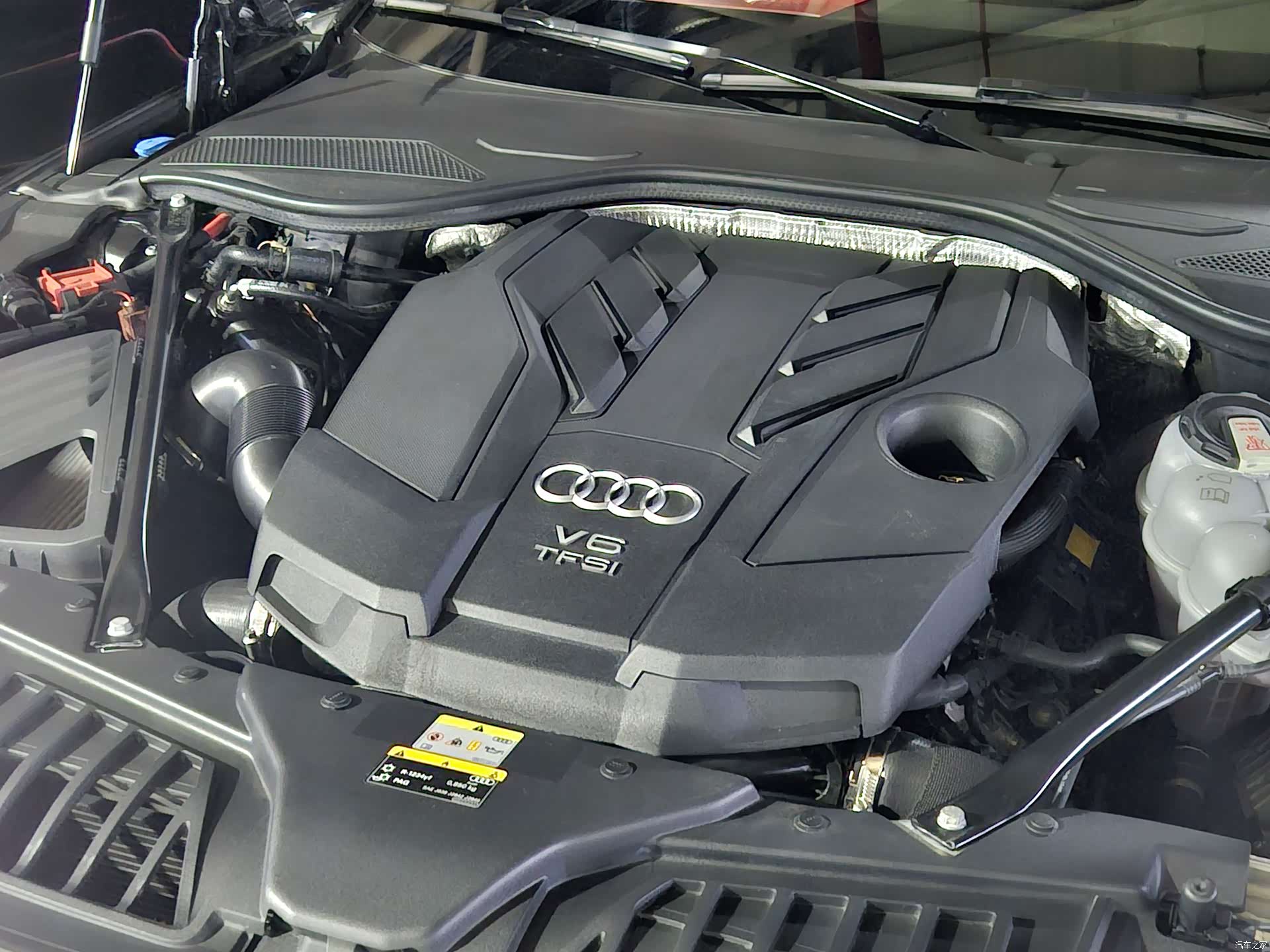 Audi A8L, 2022 20