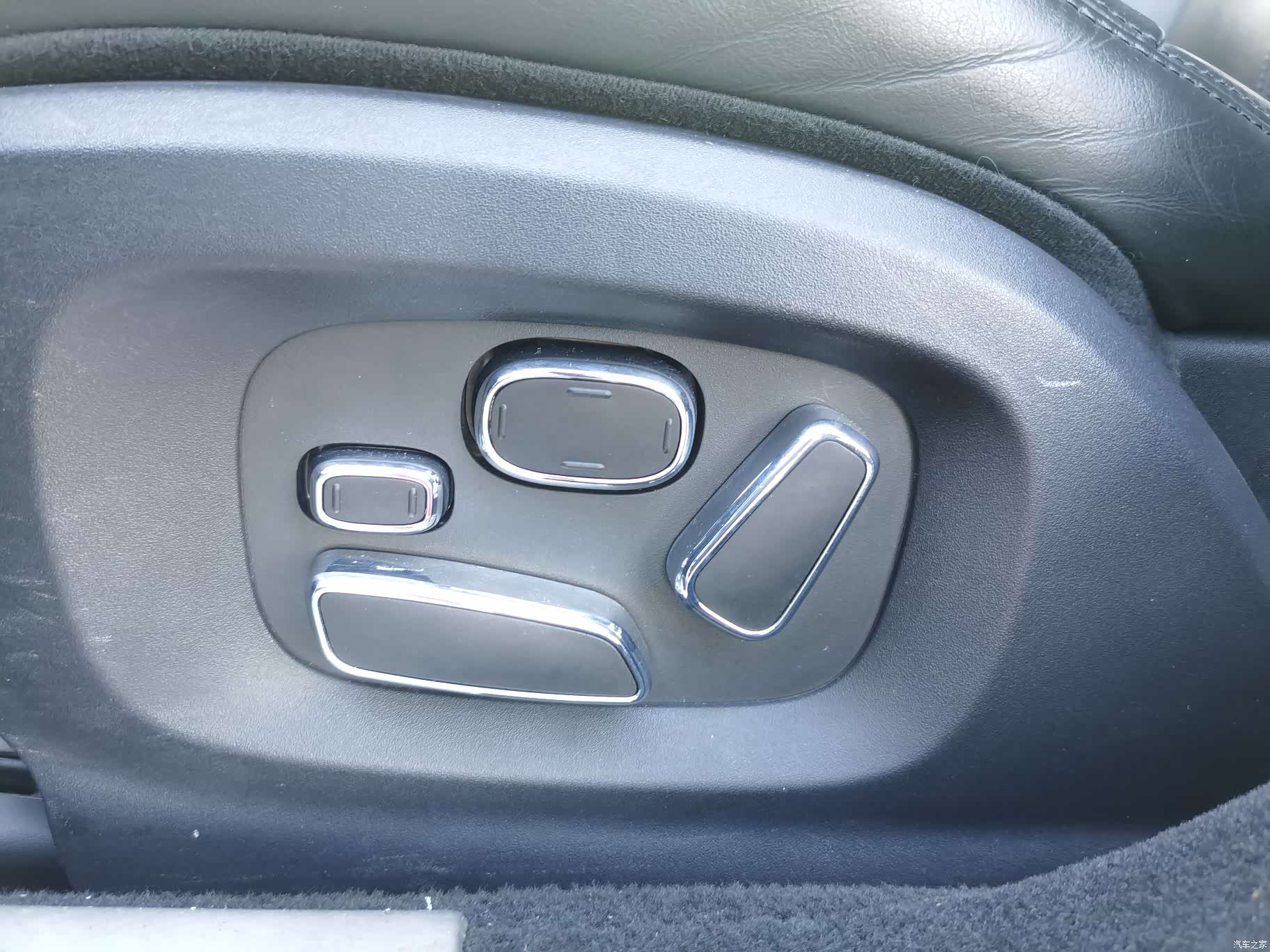 Jaguar XJ, 2011 21