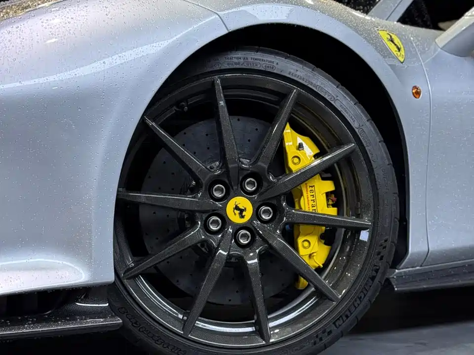 Ferrari 488