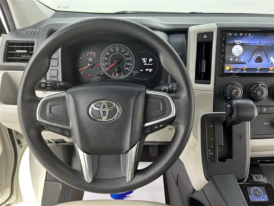 Toyota HIACE Toyota HIACE