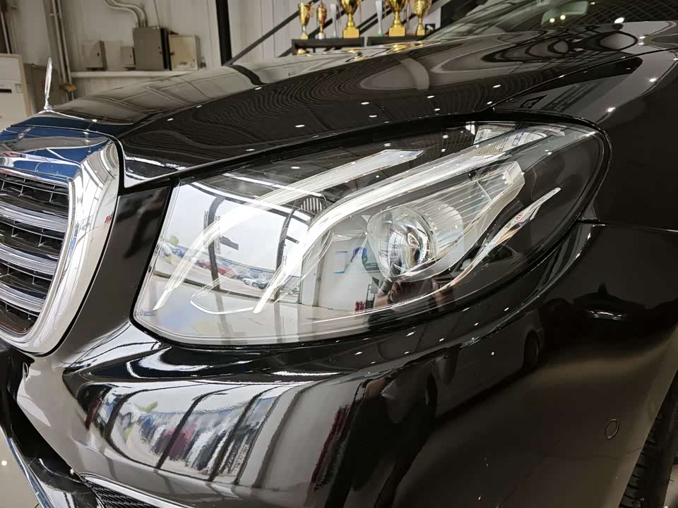 Mercedes-Benz E-class Mercedes-Benz E-class