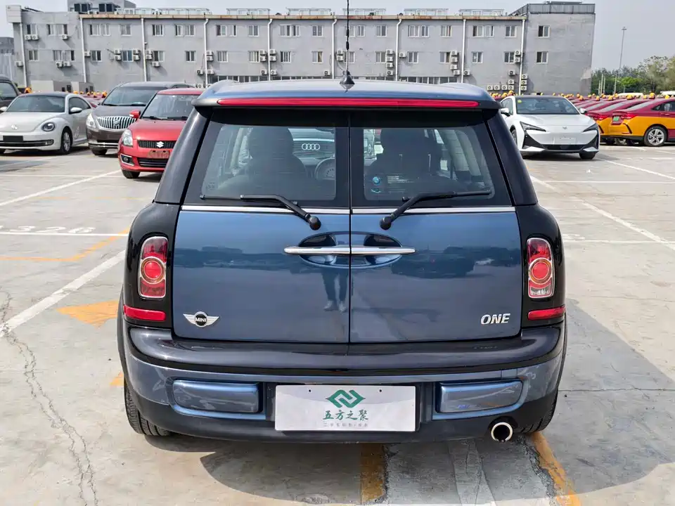 MINI CLUBMAN