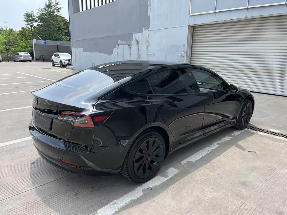Tesla Model 3 Tesla Model 3