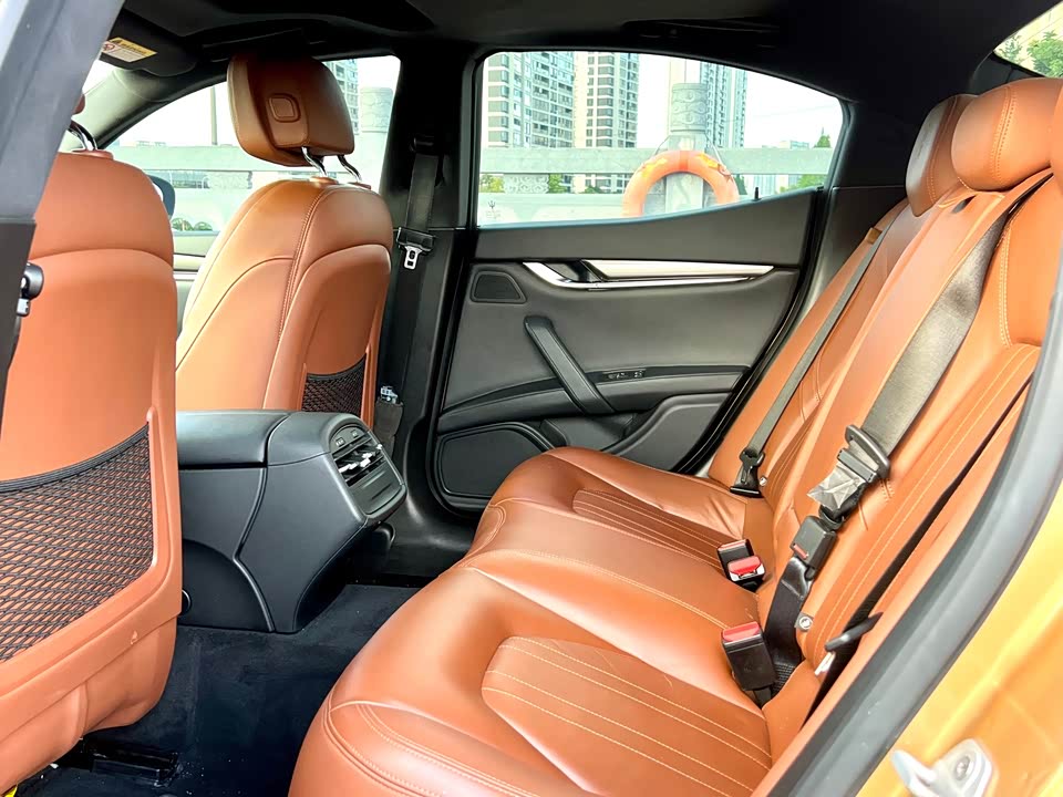 Maserati Ghibli Maserati Ghibli