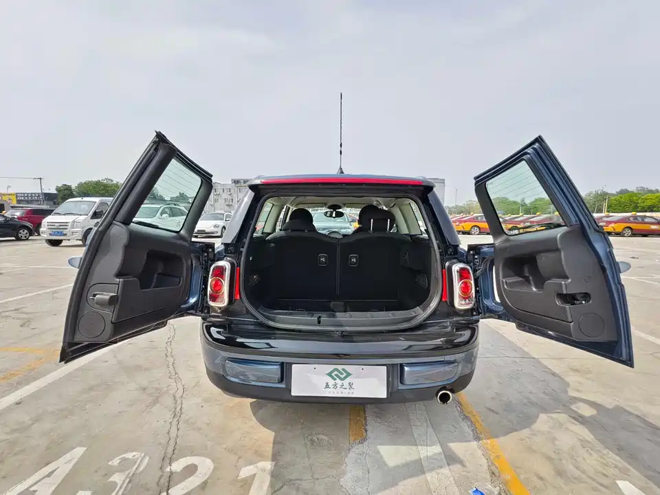 MINI CLUBMAN