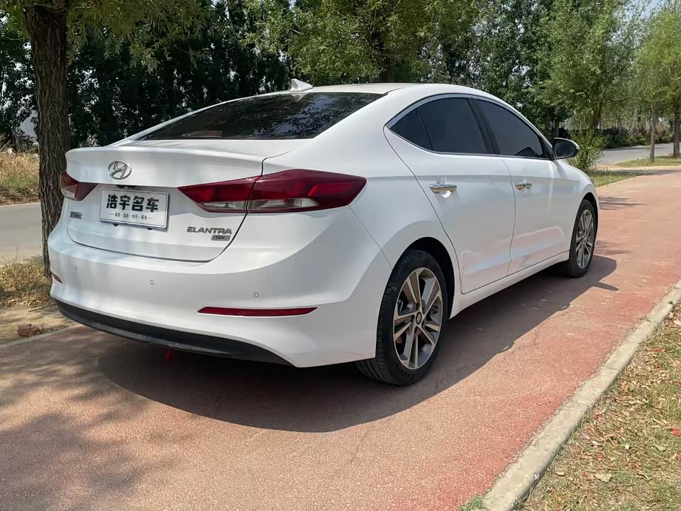 Hyundai Lead
