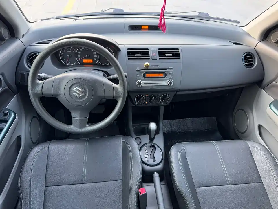 Suzuki Swift Suzuki Swift