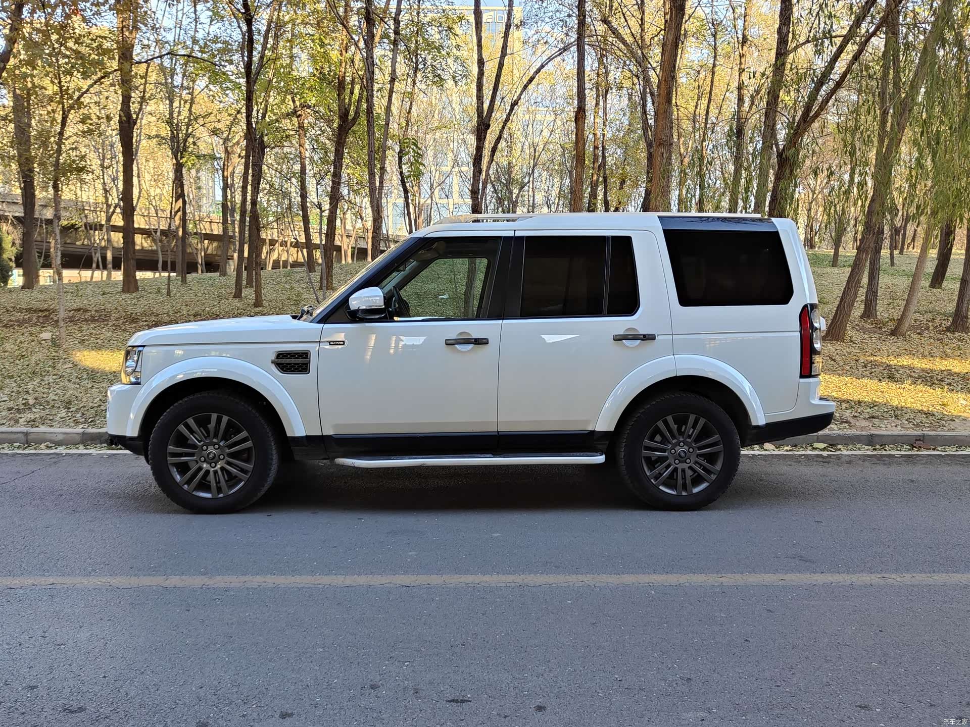 Land Rover Discovery, 2016 3