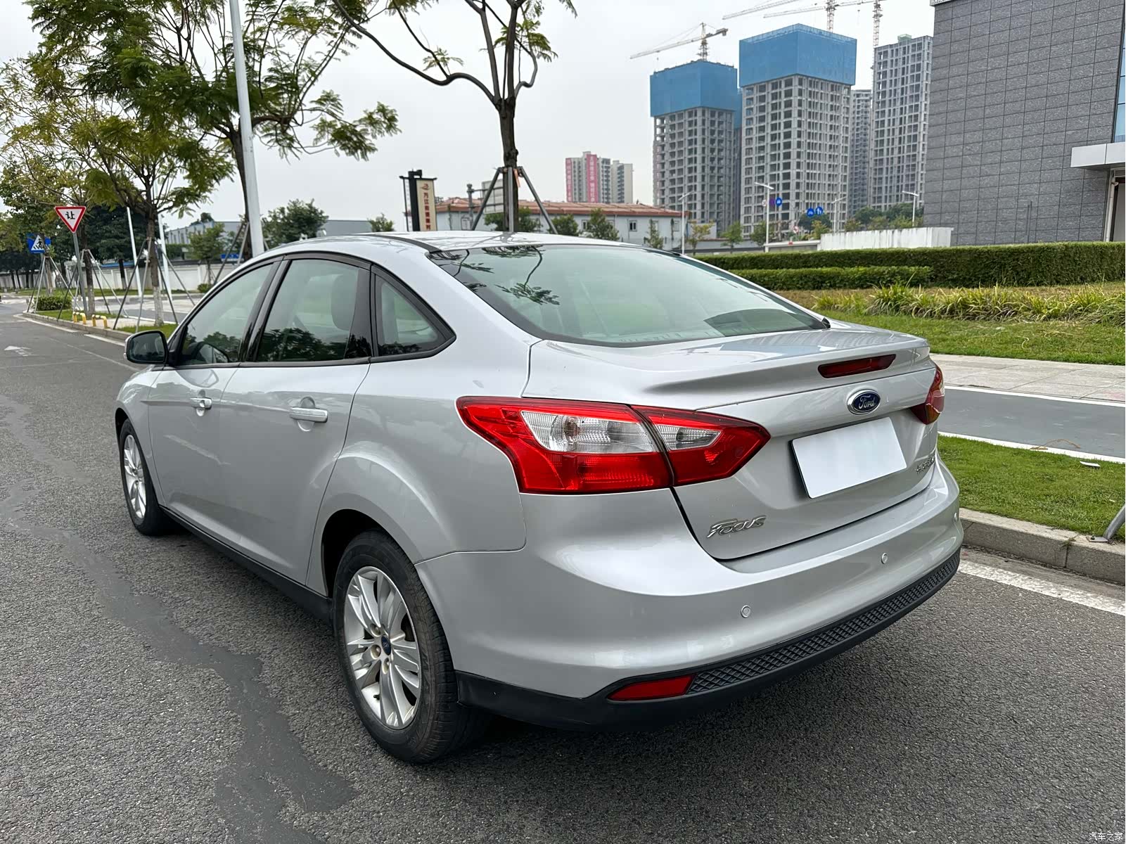 Ford Focus, 2012 8