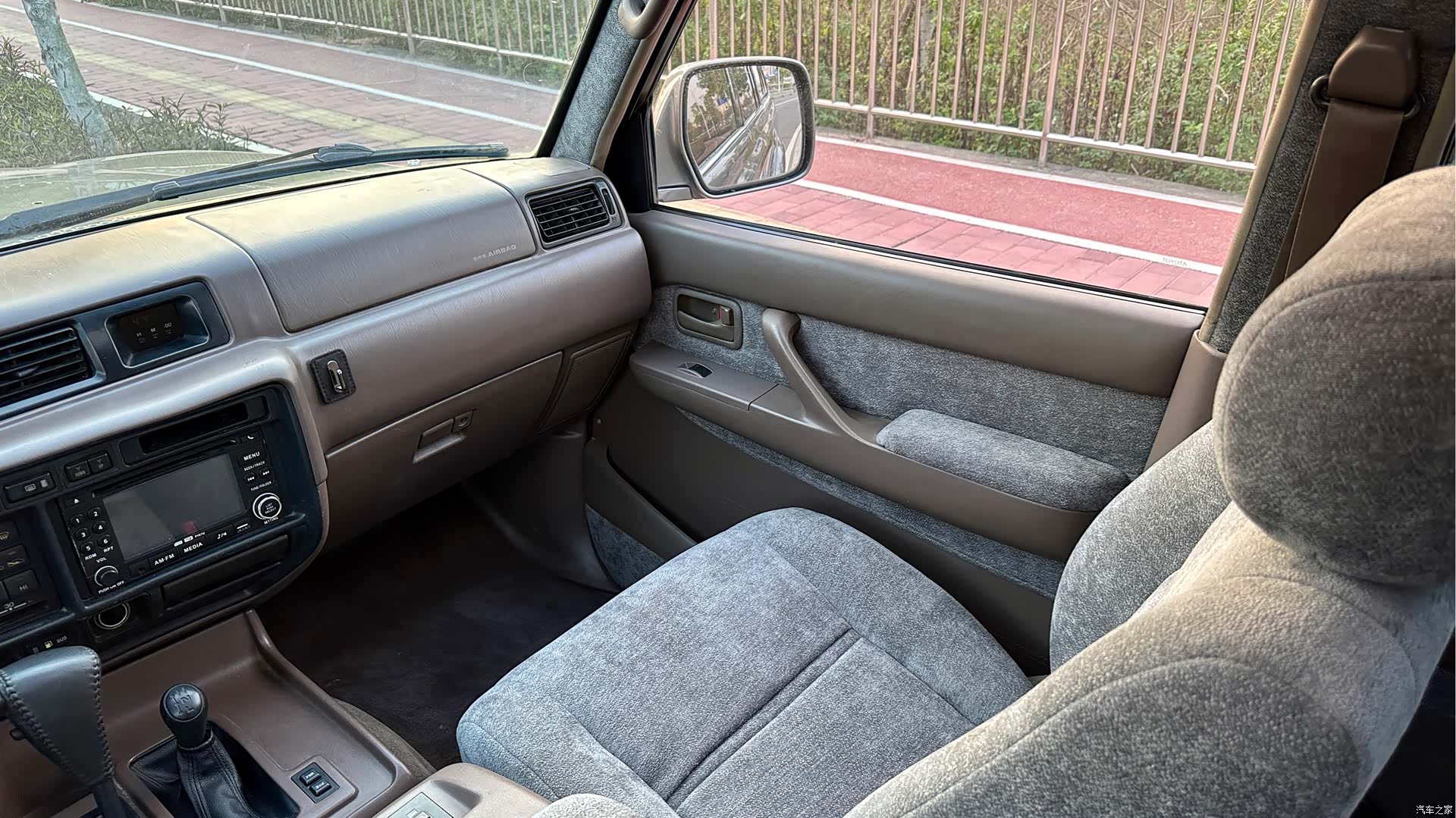 Toyota Land Cruiser, 1994 6
