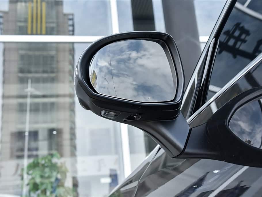 Mercedes-Benz GLC Mercedes-Benz GLC