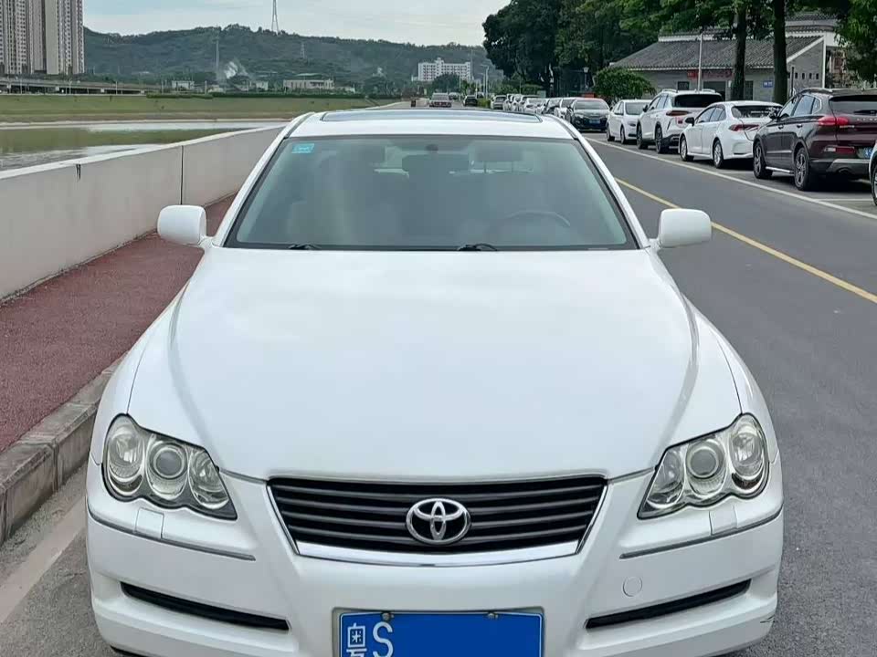 Toyota Reiz Toyota Reiz