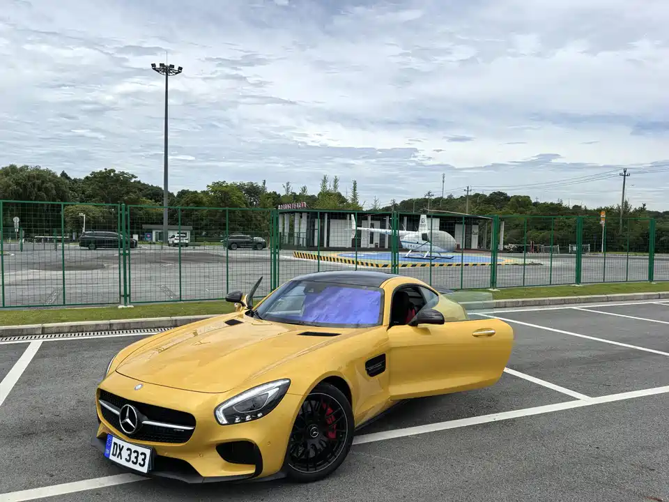 Mercedes-Benz AMG GT Mercedes-Benz AMG GT
