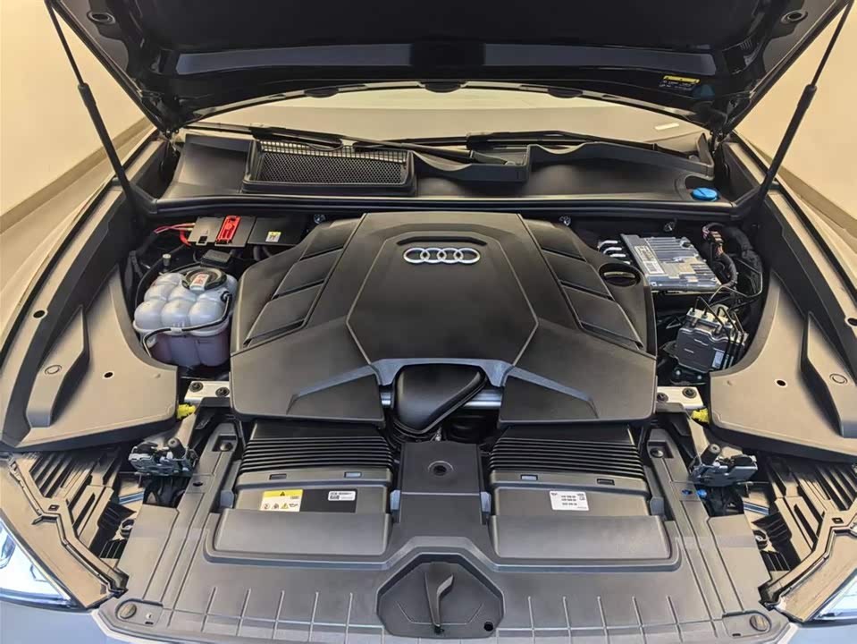 Audi Q8 Audi Q8
