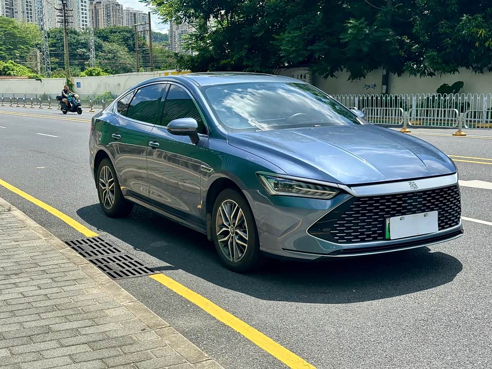 BYD Qin Yuan BYD Qin Yuan