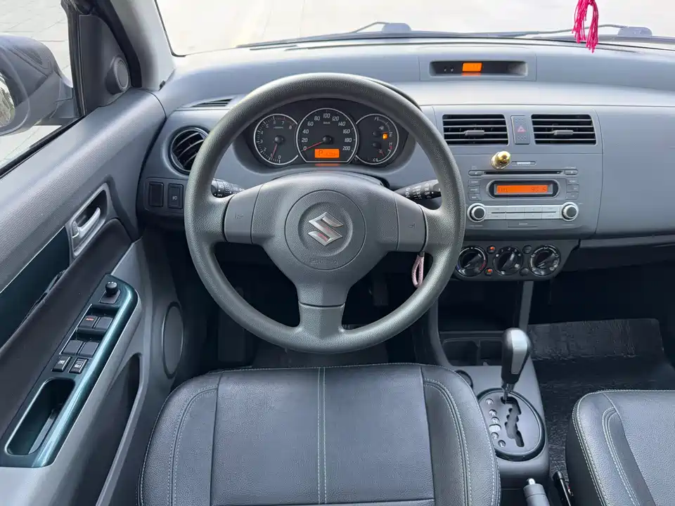Suzuki Swift Suzuki Swift