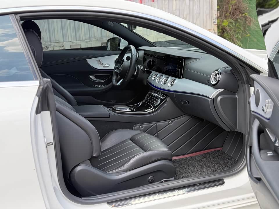 Mercedes-Benz E-class Mercedes-Benz E-class