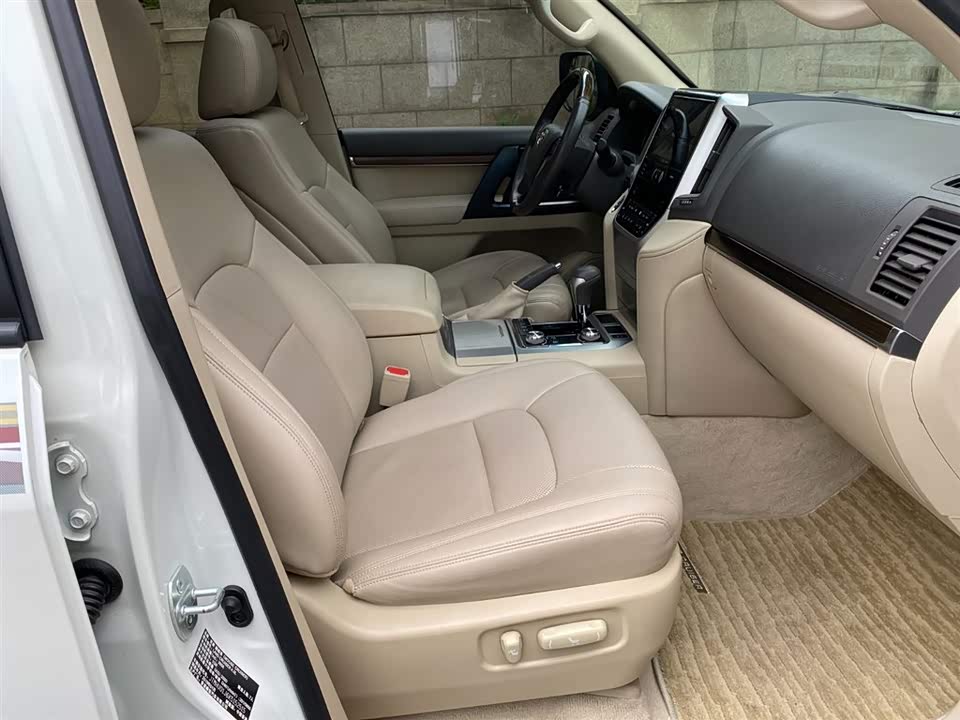 Toyota Land Cruiser Toyota Land Cruiser