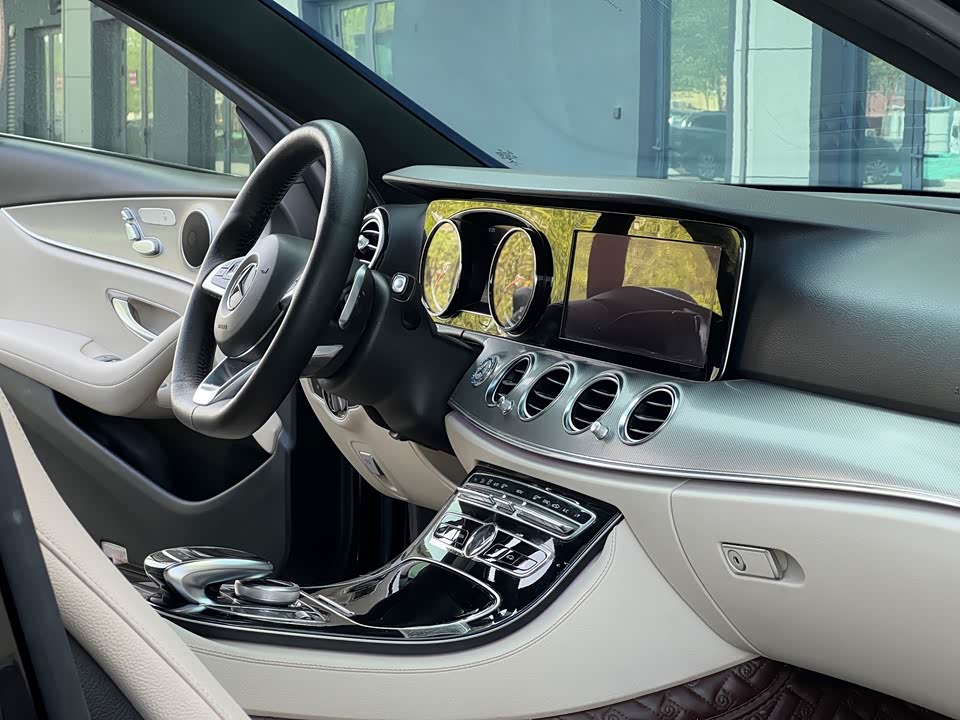 Mercedes-Benz E-class Mercedes-Benz E-class