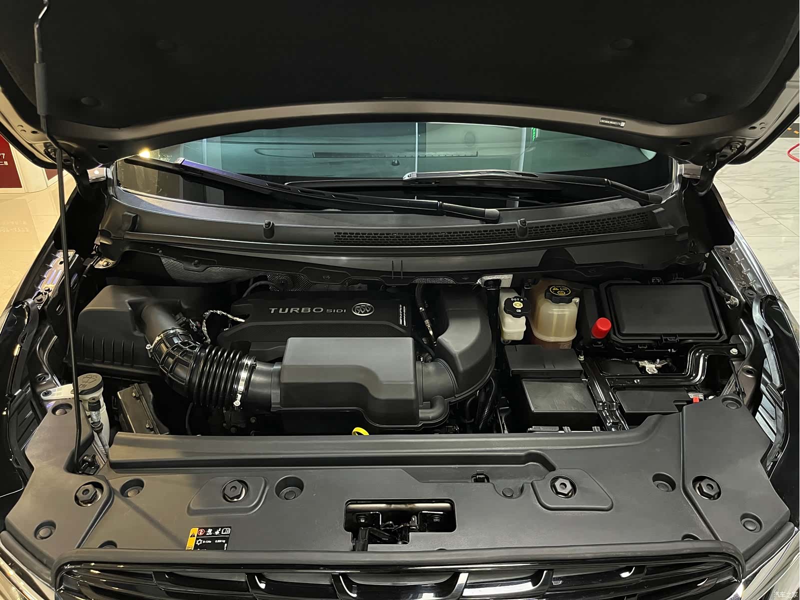 Buick GL8, 2022 10