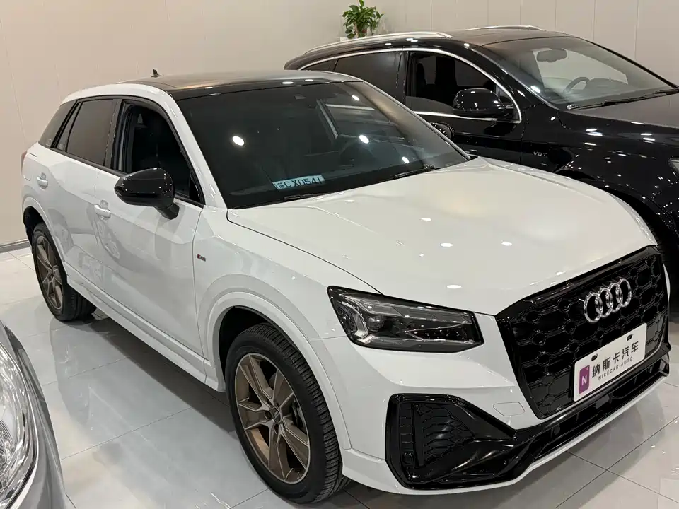 Audi Q2L