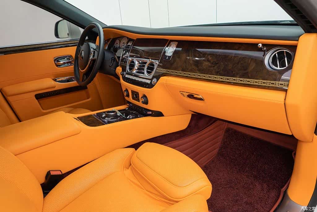 Rolls-Royce Ghost, 2017 8